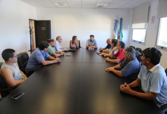 Prensa, junto a gremios de la CRT, con la ministra Ruíz Malec