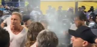 Exigen sanciones a policías que agredieron a periodistas en la Bombonera